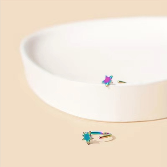 NOSE RINGS WITH STARS ⭐️ - Picture 3 of 4
